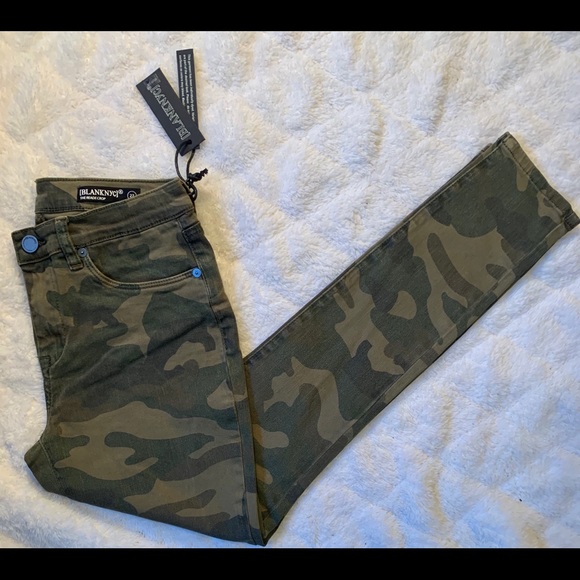 Blank NYC Denim - NEW BLANKNYC Reade Crop Camouflage Skinny Jeans